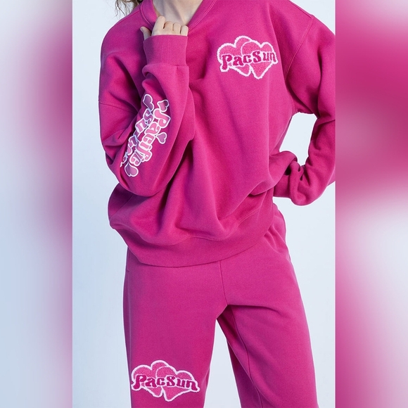 PacSun Love Crew Neck Sweatshirt Women's Size Medium Pink EUC - Picture 3 of 16